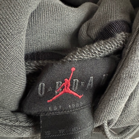 Jordan x Billie Eilish Hoodie - Picture 2 of 5